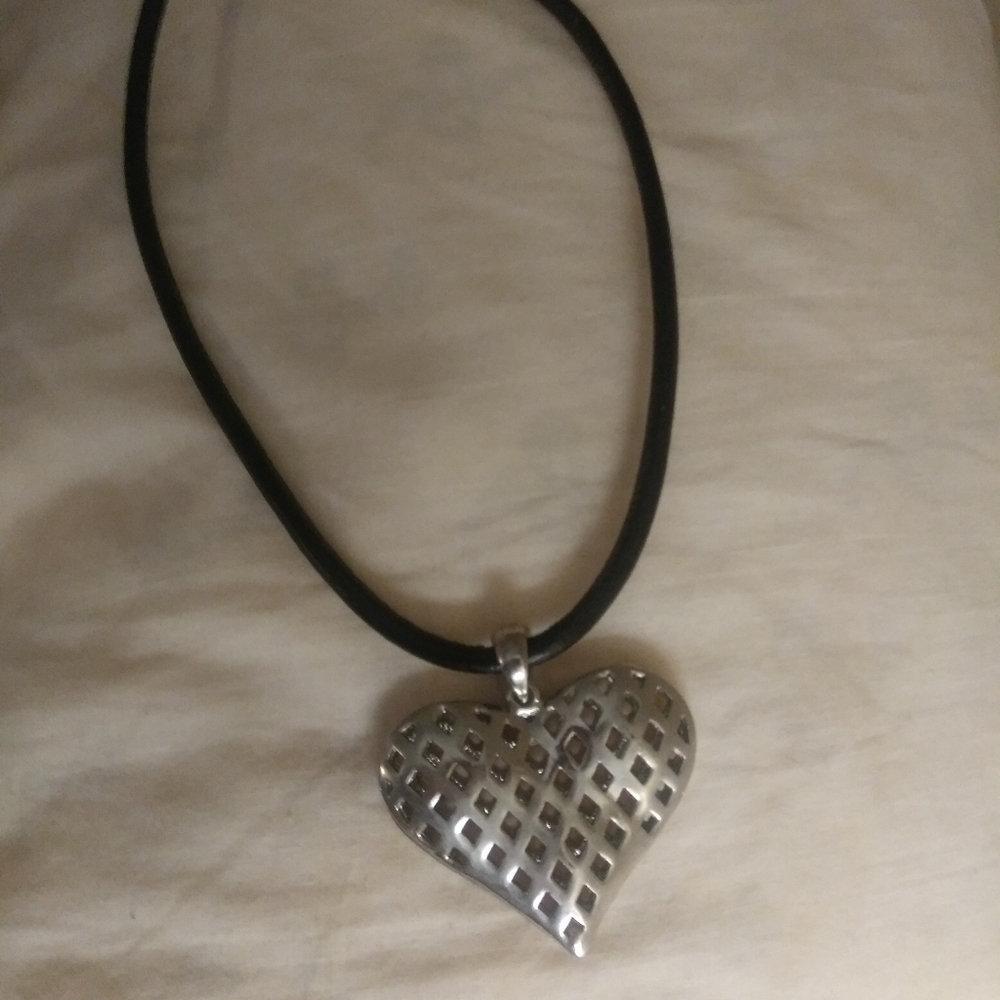 Tarnish-Free Heart Choker